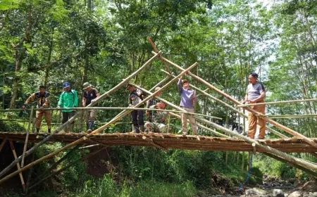 BPBD Probolinggo Bangun Jembatan Darurat di Jalur Wisata Madakaripura