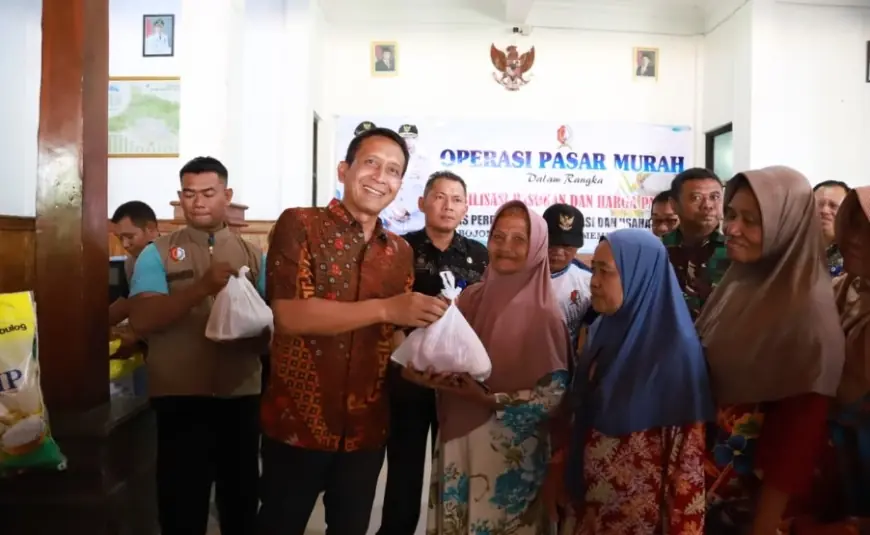 Operasi Pasar Murah  2026, Bupati Bojonegoro Buka Langsung Kegiatan Perdana Di Desa Tanjungharjo, Kapas