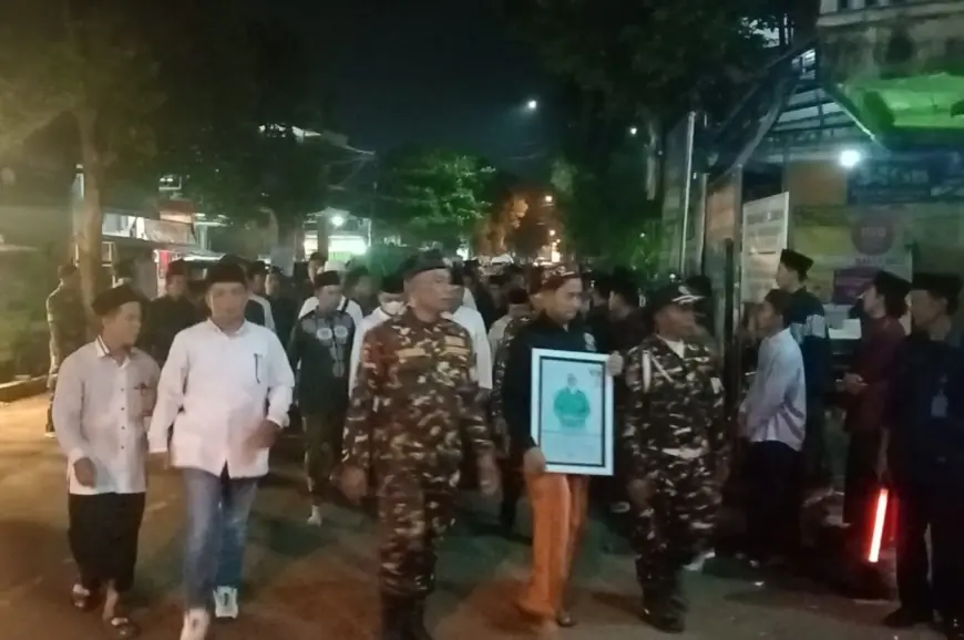 Peristirahatan Terakhir Ketum Fatayat NU Margaret Aliyatul Maimunah di Jombang Diiringi Ribuan Peziarah