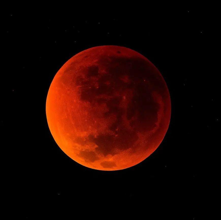 Gerhana Bulan Total 3 Maret 2026, Puncak Terjadi Pukul 18.03 WIB