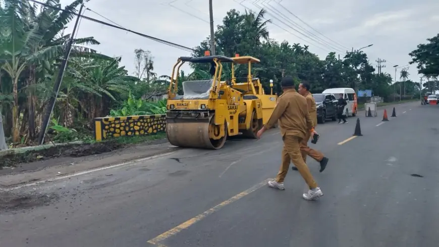 Jelang Mudik Lebaran 2026, Mas Rio Tinjau Perbaikan Jalur Pantura Situbondo