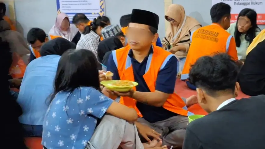 Peluk Hangat di Sore Ramadan, Puluhan Warga Binaan Lapas Tulungagung Buka Puasa Bersama Keluarga
