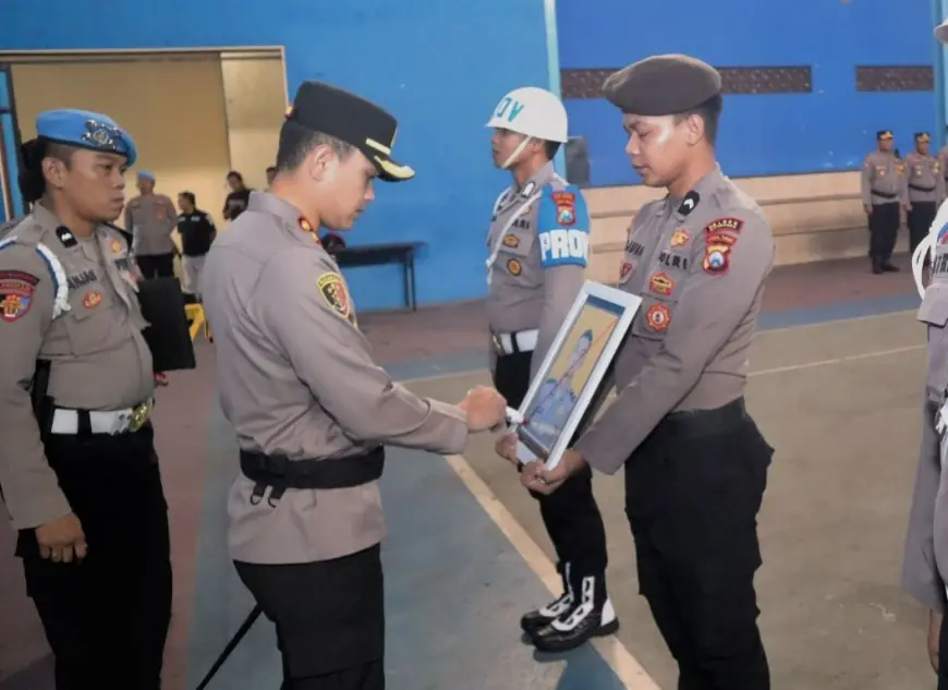 Lakukan Pelanggaran Berat, Oknum Anggota Polres Situbondo Dipecat Tidak Hormat