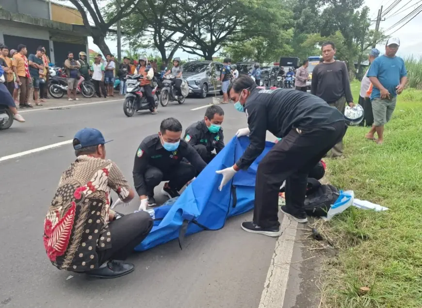 Adu Banteng dengan Truk Tebu, Pemotor di Jombang Tewas