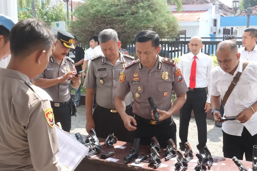Cegah Pelanggaran, Sipropam Polres Probolinggo Kota Lakukan Pemeriksaan Senpi Dinas
