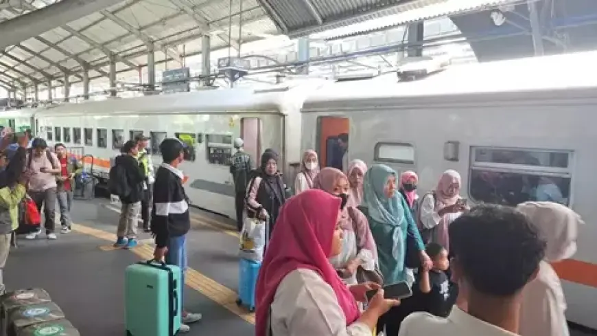 Tiket Kereta Api Lebaran 2026 di Daop 8 Surabaya Terjual 309.000 Unit