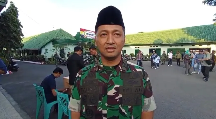 Dekatkan Diri dengan Masyarakat, Dandim Nganjuk Rutinkan Pembagian Takjil Gratis