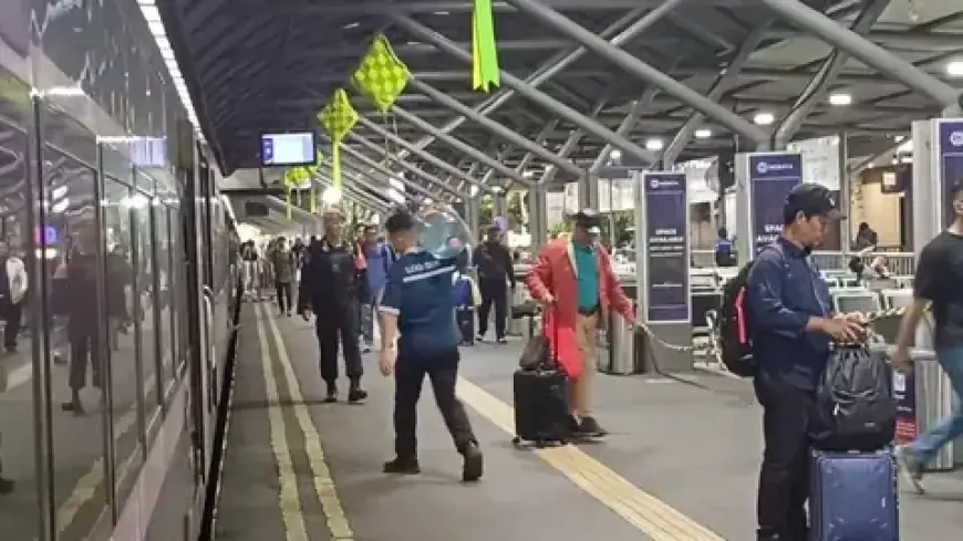Mudik Lebaran, Stasiun Gubeng Surabaya Sudah Dipadati Pemudik