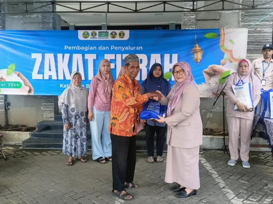 STIESIA Surabaya Salurkan 5.875 Kg Beras Zakat Fitrah, Wujud Tri Dharma dan Kepedulian Sosial Kampus