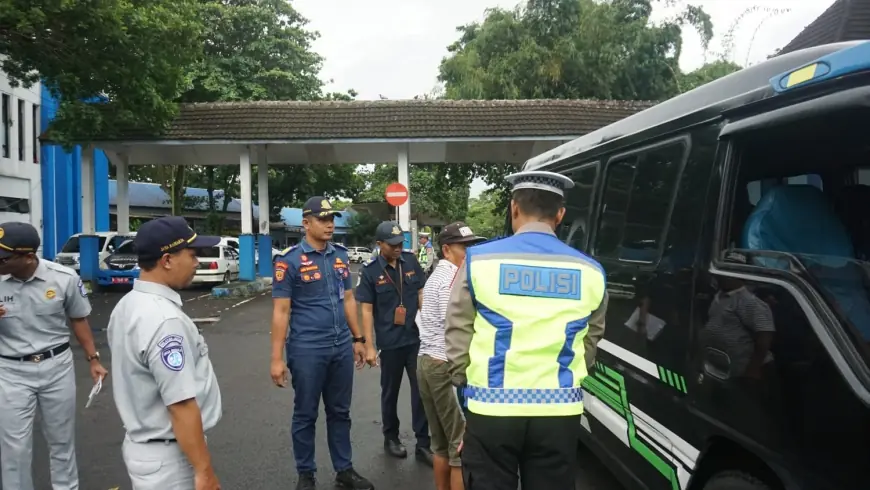 Jelang Lebaran, Dishub Malang Bersama Satlantas Pastikan Kelaikan Bus dan Sopir