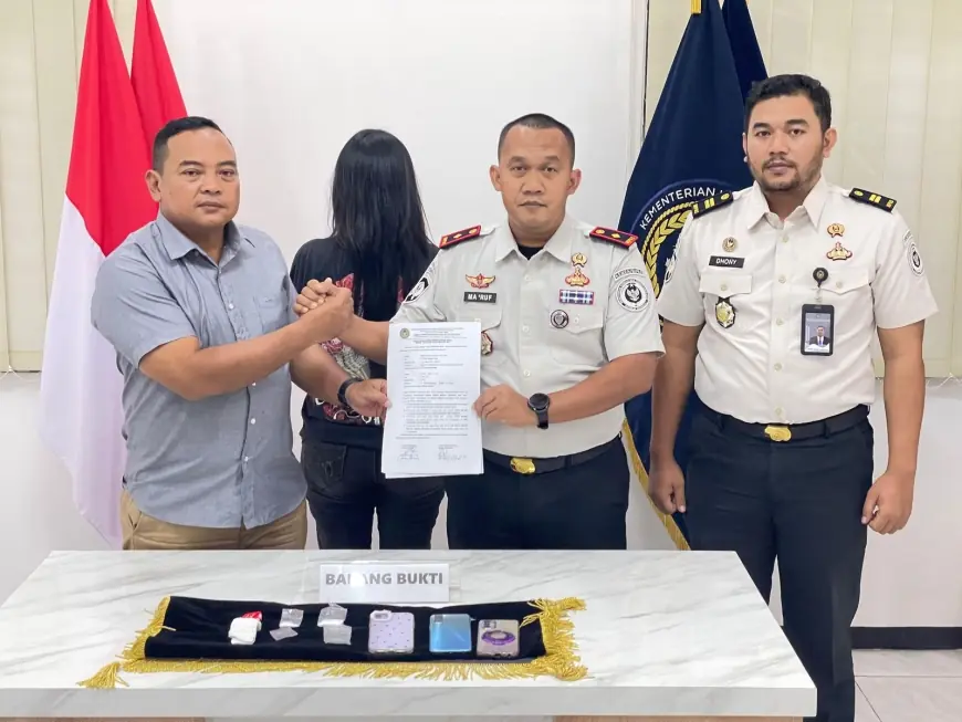 Sembunyikan Sabu di Saku Celana, Wanita Asal Sumbergempol Gagal Kelabuhi Sipir Lapas Tulungagung