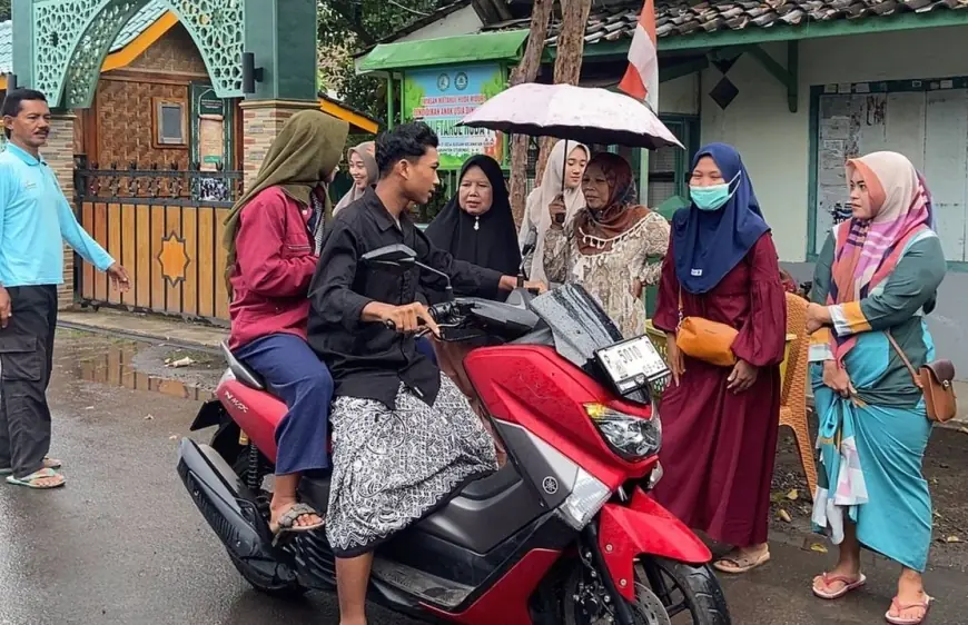 Menjelang Magrib di Penghujung Ramadan, Dapur SPPG Buduan Situbondo Berbagi Takjil