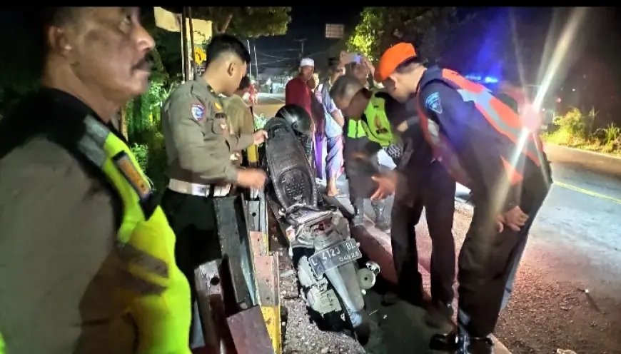 Terobos Palang Pintu di Baron Nganjuk, Pengendara Motor Asal Surabaya Dihantam KA Mutiara Selatan