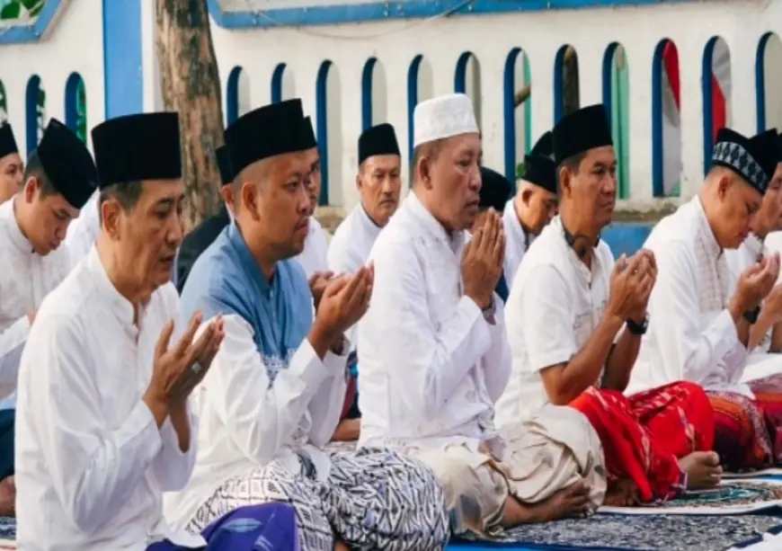 Shalat Idulfitri di Pendopo, Bupati Sampang Tekankan Makna Ketakwaan