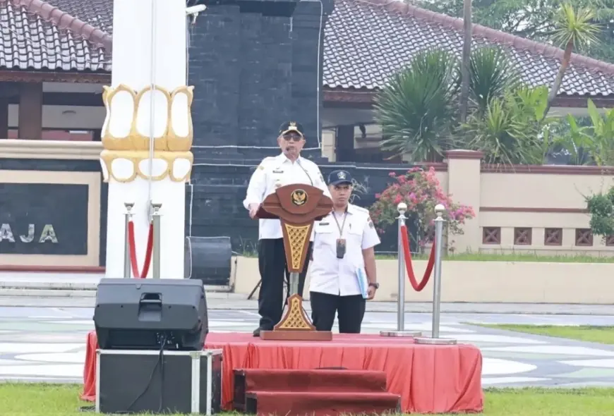 Hari Pertama Masuk Kerja, Bupati Blitar Tekankan ASN Tingkatkan Kinerja dan Pelayanan Publik
