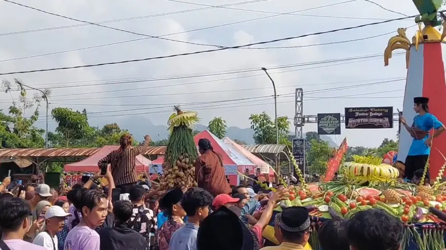 Menengok Tradisi Lebaran Ketupat di Durenan Trenggalek