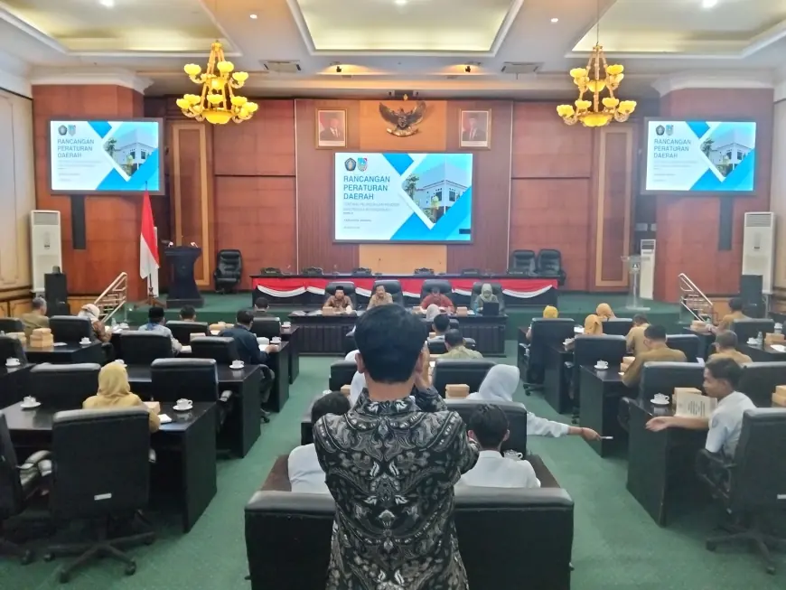DPRD Jombang Godok Raperda Perlindungan Guru: Upaya Cegah Kriminalisasi dan Sejahterakan Pendidik
