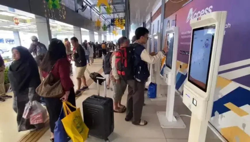 Arus Balik Lebaran Masih Tinggi, 13.490 Penumpang Padati Stasiun Pasar Turi