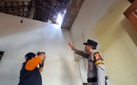 Balon Udara Berpetasan Meledak di Atap Rumah Warga Tulungagung
