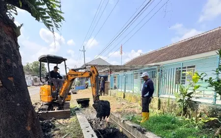 Antisipasi Banjir, Kecamatan Tajinan Malang Fokus Normalisasi Drainase