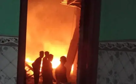 Kebakaran Maut di Mojokerto, Lansia Penderita Strok Tewas Terpanggang