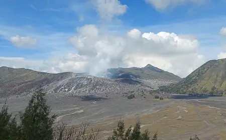 Lindungi Kawasan Sakral dan Konservasi, BBTNBTS Bangun Jalur Lingkar Kaldera Tengger