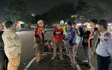 Tim Gabungan Tertibkan Parkir Liar di Kawasan Wisata Simpang Lima Gumul Kediri