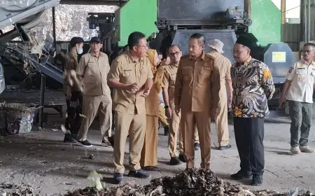 Bupati Lamongan Studi Banding ke TPA Ngipik Gresik, Pelajari Pemusnahan Sampah Modern