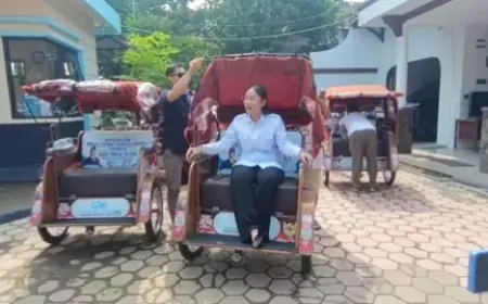 Demi Hemat Energi, Wakil Wali Kota Blitar Gunakan Becak Listrik ke Kantor