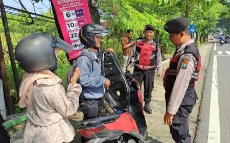 Ratusan Polisi di Nganjuk Amankan Jalur Massa IKSPI Kera Sakti