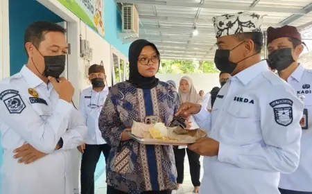 Sidak Mendadak di SPPG Besuk, Sekda Probolinggo Temukan Porsi MBG Belum Sesuai Standar Gizi