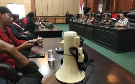 GMNI Jombang Luruk Kantor DPRD, Tantang Wakil Rakyat Agar Lebih Kritis