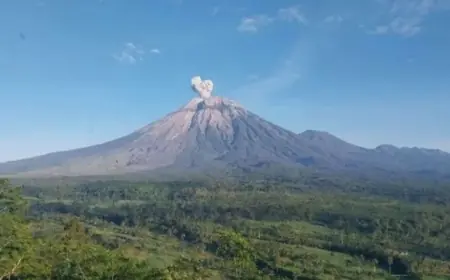 Gunung Semeru Masih Berstatus Siaga, Aktivitas Erupsi Terus Berulang