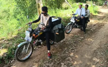 Menembus Jalan Ekstrem, Seporsi MBG di Pelosok Bondowoso Dibawa Pulang untuk Dimakan Sekeluarga