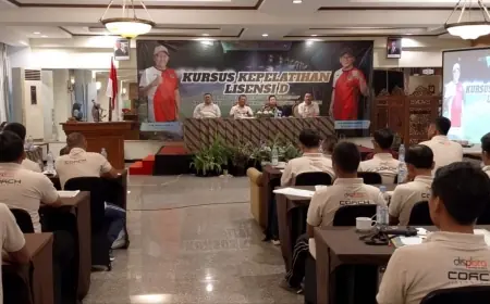 Cetak Pelatih Sepak Bola Berkualitas, Dispora Pasuruan dan Asprov Adakan Kepelatihan Lisensi D