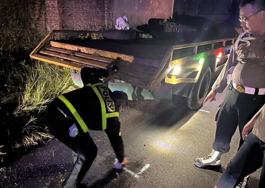Ibu dan Anak di Jombang Meregang Nyawa Usai Tabrak Truk Parkir