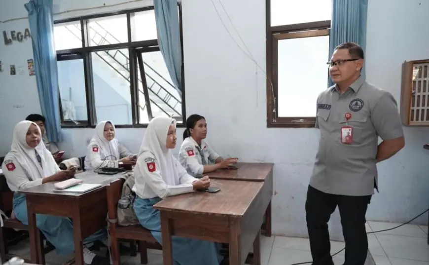 Uji Coba Pembatasan Gadget di Jatim Mulai Bergulir, Dindik Batu Siap Implementasikan Regulasi