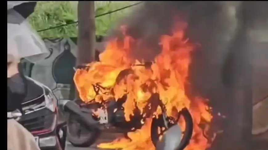 Viral Motor Sport Terbakar di Terminal Bunder Gresik, ini Penyebabnya
