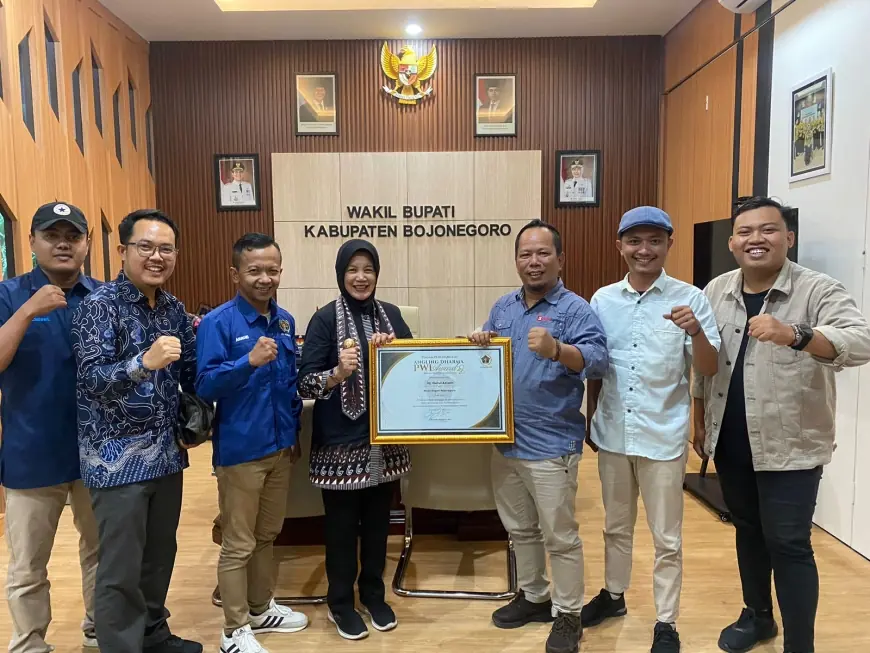 Dorong Kesejahteraan dan Pembangunan, Wabup Bojonegoro Raih Angling Dharma PWI Award 2026