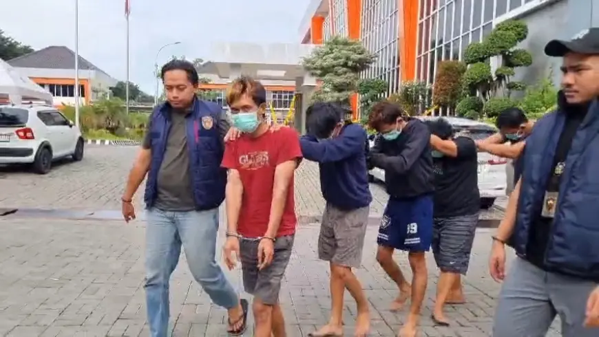 Polres Gresik Ringkus Sindikat Pencuri Trafo PLN Lintas Daerah