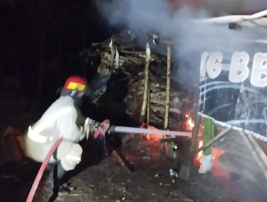 Tempat Produksi Pentol di Jombang Terbakar