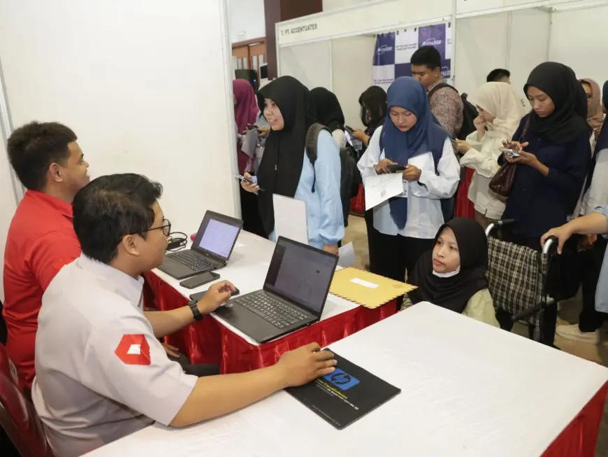 Surabaya Integrasikan Job Fair dan Business Matching, Jawab Tantangan Mismatch Tenaga Kerja