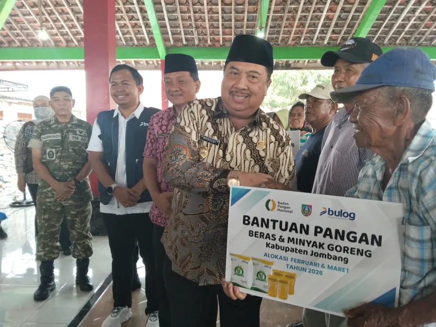 Bulog Kolaborasi dengan Pemkab Jombang Distribusikan Bantuan Pangan Periode Februari-Maret