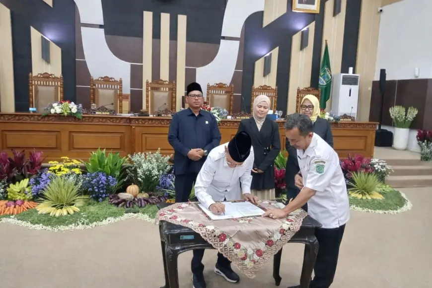 DPRD Kabupaten Pasuruan Sampaikan Rekomendasi LKPJ Bupati TA 2025