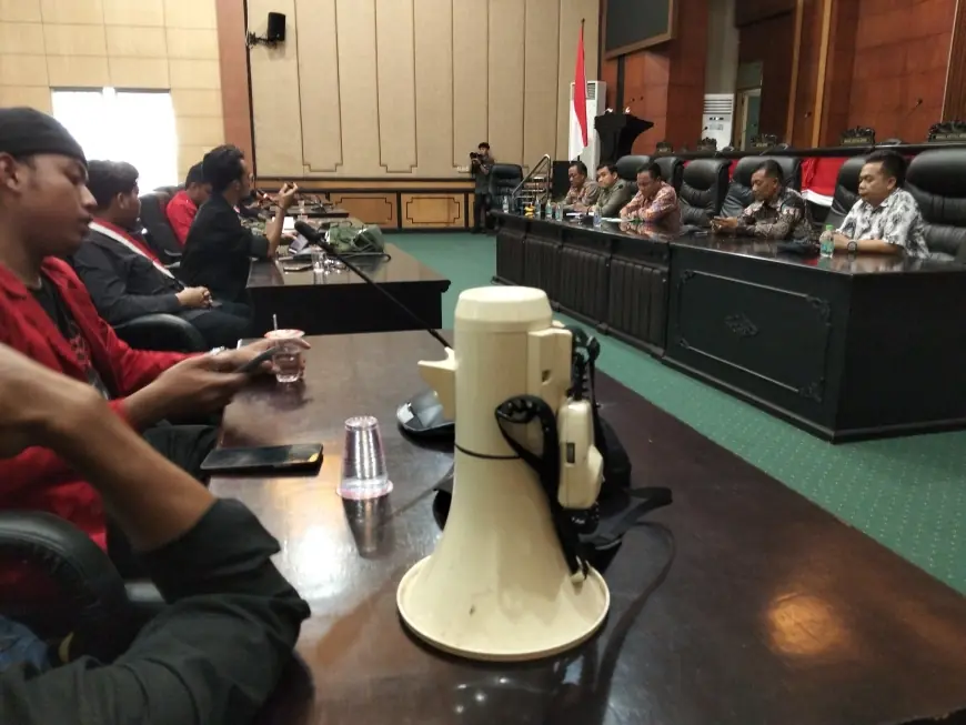 GMNI Jombang Luruk Kantor DPRD, Tantang Wakil Rakyat Agar Lebih Kritis