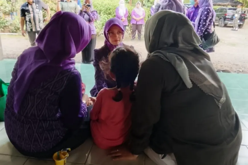 Wali Kota Kediri Jenguk 2 Kakak Almarhum MAM, Pastikan Bantu Pemulihan Fisik dan Mental