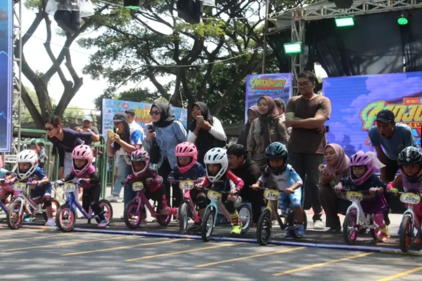 Kejuaraan Pushbike Mojokuto Championship Piala Bupati Kediri Diserbu Ratusan Peserta