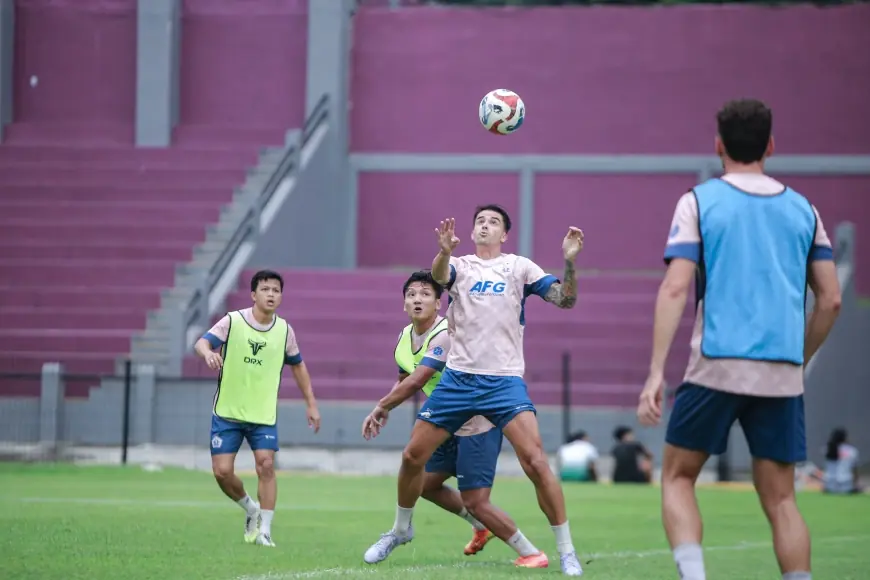 Persik Kediri vs Persita: Misi Macan Putih Keluar dari Situasi Sulit, Pertahanan Jadi Kunci