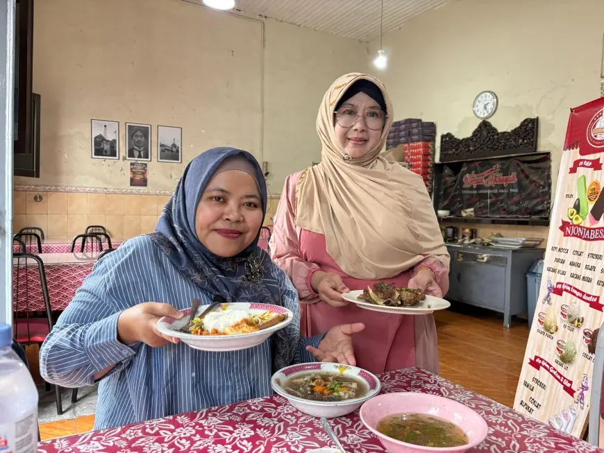 Menikmati Nasi Campur Depot Hidayah, Kuliner Legendaris Gresik yang Eksis Sejak 1968