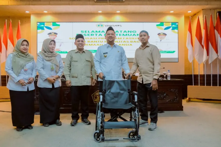 Pemkab Gresik Fasilitasi Paket Obat dan 101 Kursi Roda bagi Jemaah Haji Lansia